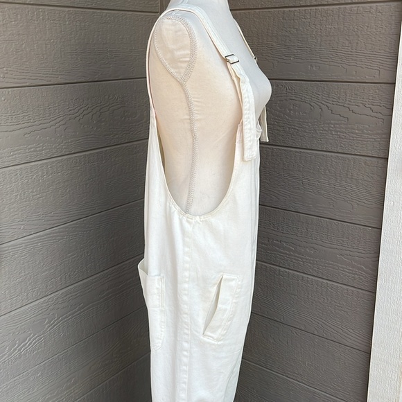 Style Rack Overalls - Picture 3 of 3